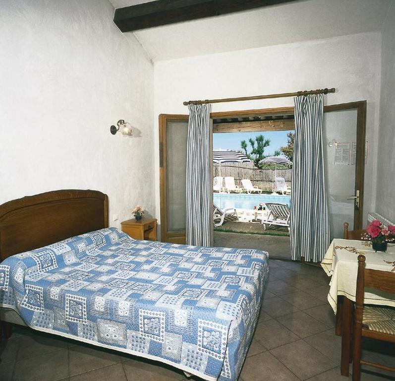Auberge De La Fadaise Saintes-Maries-de-la-Mer Room photo