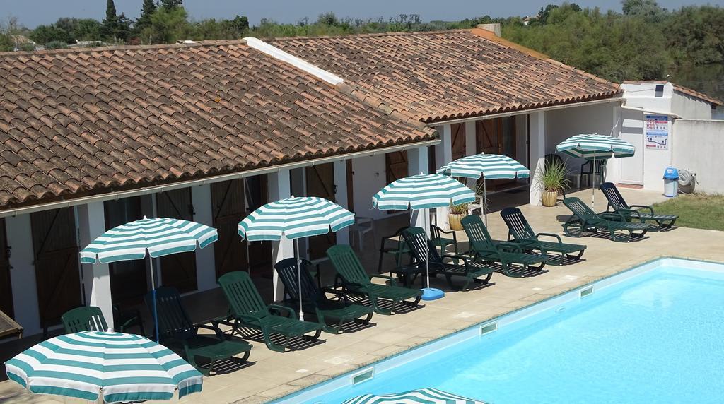 Auberge De La Fadaise Saintes-Maries-de-la-Mer Exterior photo