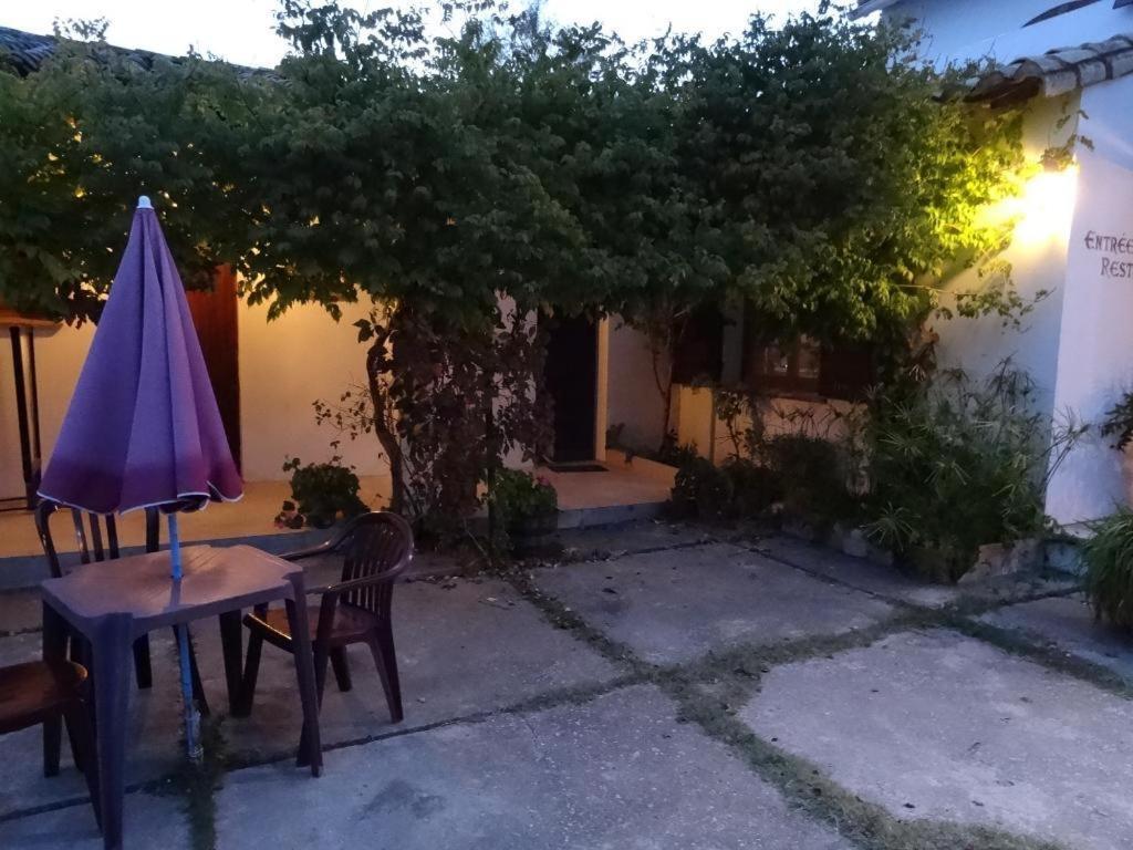 Auberge De La Fadaise Saintes-Maries-de-la-Mer Exterior photo